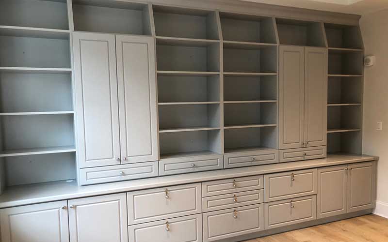 Display unit with drawers and shelvings