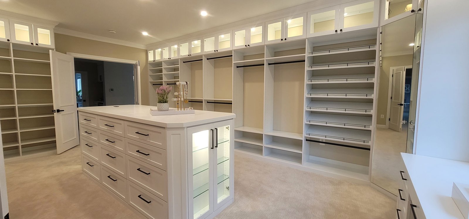 Walk-in-Closet-in-White-Color